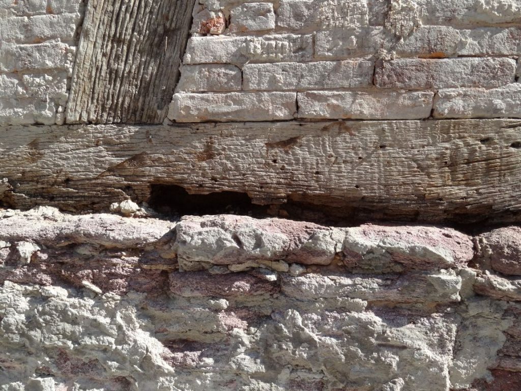 Fachwerkbalken mit Schaden